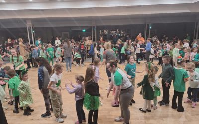 Scéalta is deanaí – Márta agus Aibreán: